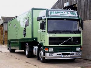 Volvo F10 1987 года